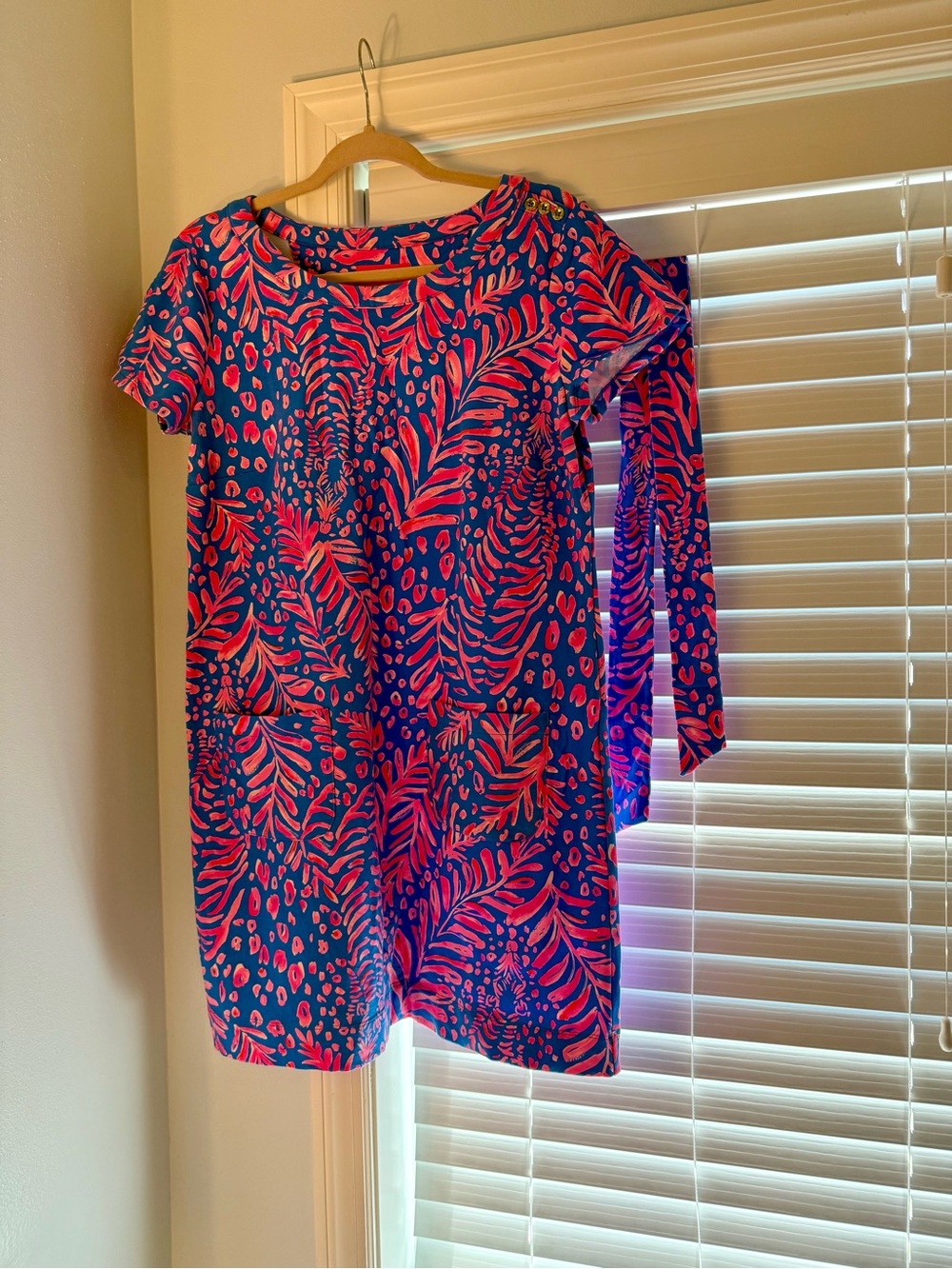 Lilly Pulitzer Navy Blue and Hot Pink Printed Short Sleeve Dress with tie